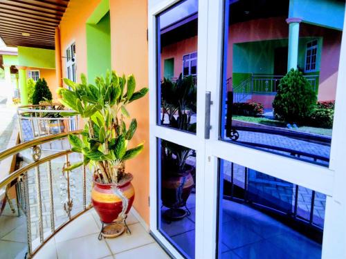 Kubease Apartamento | Renajoe Ejisu-Kubease