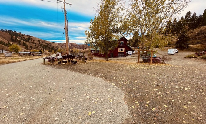 Cashmere Apartamento | Rendezvous Ranch horse training, month rental only