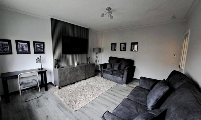 Renfrew Apartamento | Renfrew Apartment Near Glasgow Airport