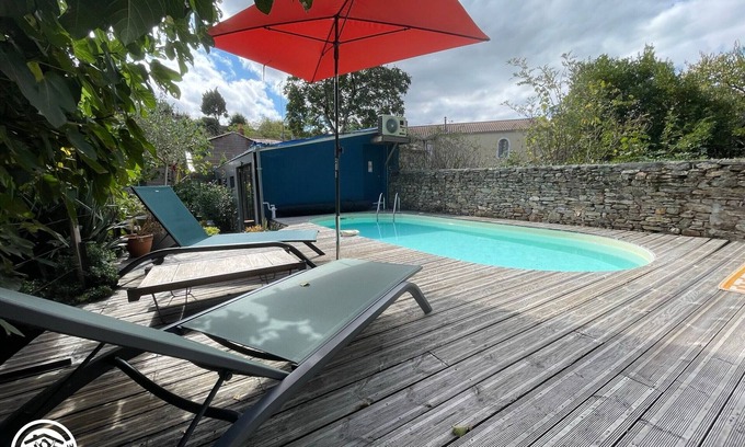 Mareuil-Sur-Lay-Dissais Cabaña | Casa reformada con jardín, piscina y wifi en Mareuil-sur-Lay
