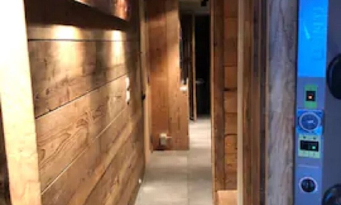 La Perriere Chalet De Esquí | Chalet 12 people. renovated (6 bedrooms - 6 bathrooms) at la Tania Courchevel - 3 valleys area