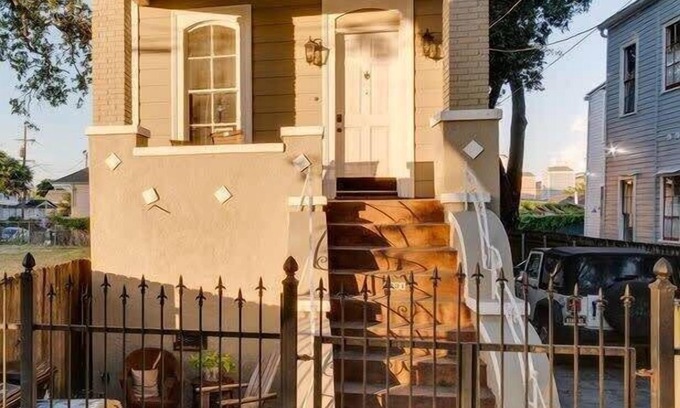 Faubourg Delassize Casa | Renovated 1BD Steps to St Charles Ave & Street Car