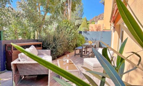 Theoule-sur-Mer Apartamento | Renovated 2-room apartment near sea & shops