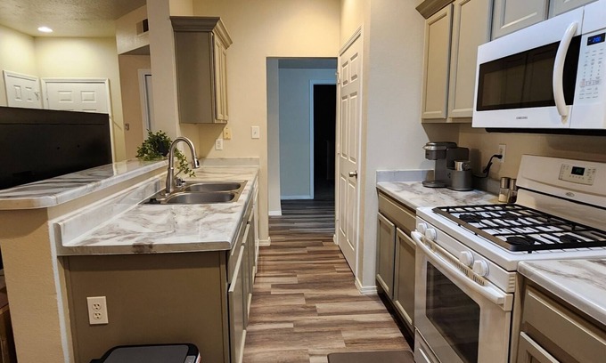 Rio Rancho Apartamento | Renovated and relaxing villa 10 minutes from major mall, movies and much more