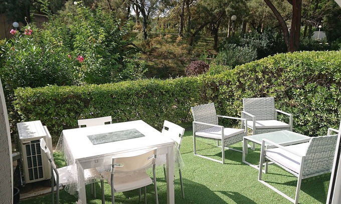 La Petite Motte Apartamento | Renovated apartment, on the ground floor, beaches and pine forest nearby