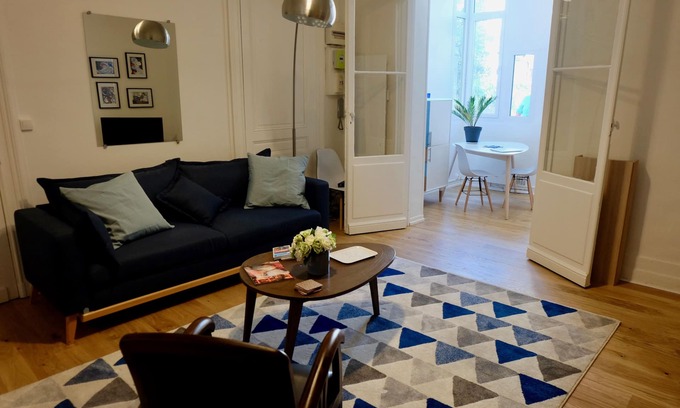 Le Bouscat Apartamento | Apartamento reformado en patio / jardín en Bouscat