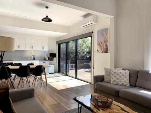 Launceston CBD Casa | Renovated Character Home