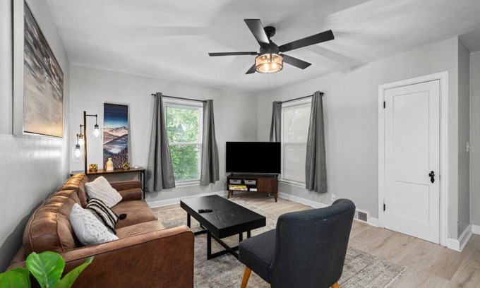 Davenport Casa | *Renovated* Comfort Home~ by DT & Genesis Hospital