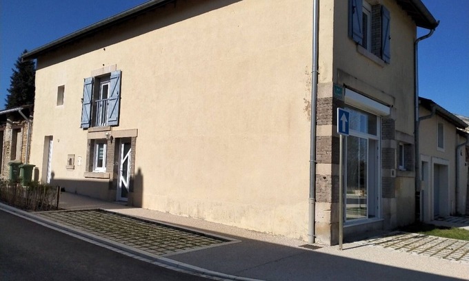 Nonsard-Lamarche Cabaña | Casa rural renovada en Nonsard-Lamarche cerca del lago de Madine, admite mascotas, 4 pers