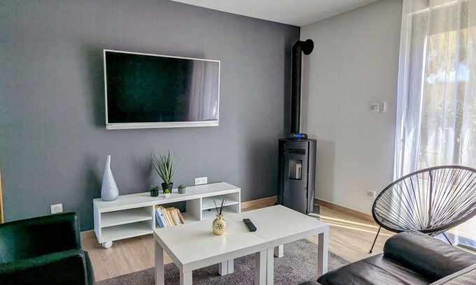 Vignot Cabaña | Renovated cottage in Vignot with large grounds and 2 terraces