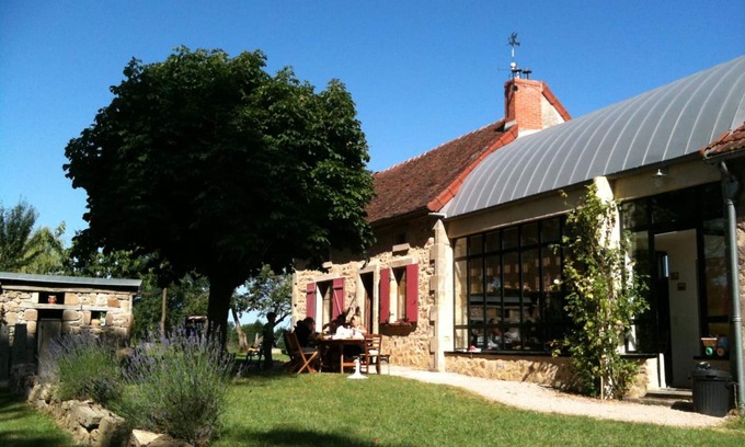 Beaune-d'Allier Cabaña | Casa rural con encanto: reformada, equipada con jardín y admite mascotas
