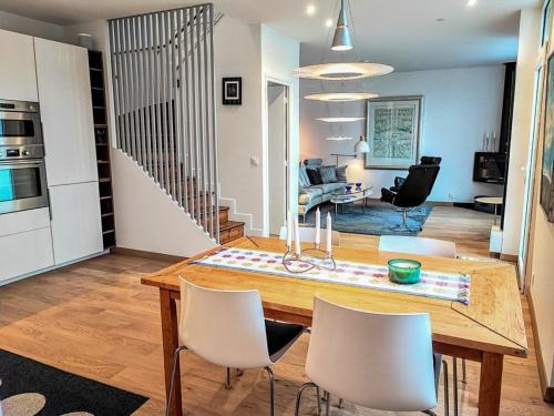Treffiagat Casa | Renovated Fisherman's House By The Beach