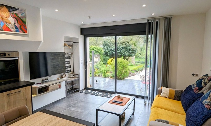 Pierrefitte-sur-Aire Cabaña | Apartamento renovado con terraza soleada y parking en Pierrefitte-sur-Aire