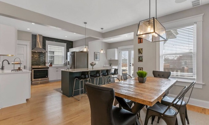 Hanover Place Casa | Renovated gem near dining & entertainment