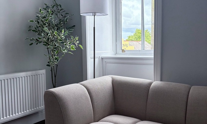 Portumna Casa | Renovated Georgian house in Portumna, near Lough Derg. Great for families!