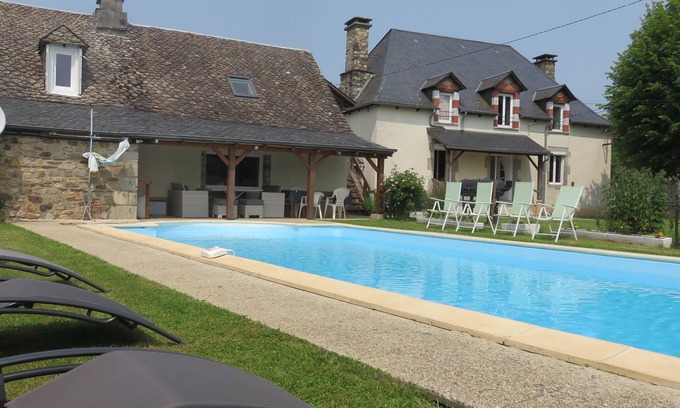 Latronche Casa | Renovated Gites for 14 people with heated swimming pool 10mx5m