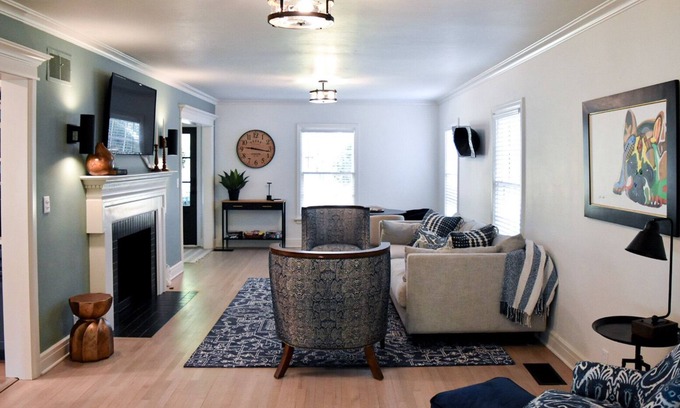 Norman Casa | Renovated Historic 5 Bedroom Home Close to OU Campus!
