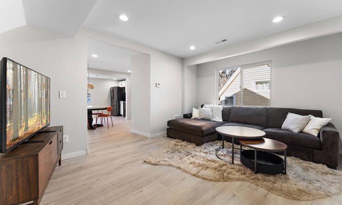 Northeast Minneapolis Arts District Casa | Renovated home in Northeast Minneapolis