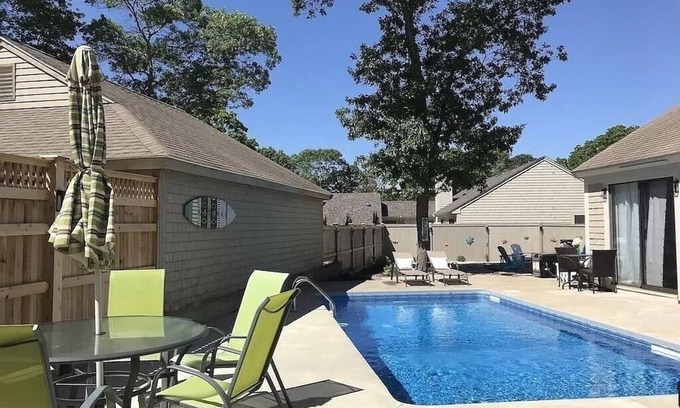 Mews Village Casa | Renovated Home with heated pool near the beach! Fenced in yard +pet friendly