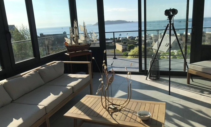 Trelevern Casa | Renovated house, exceptional sea view, sleeps 8. Between Perros-Guirec and Paimpol