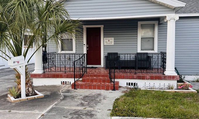 Ybor City Casa | Renovated House in the Heart of Tampa