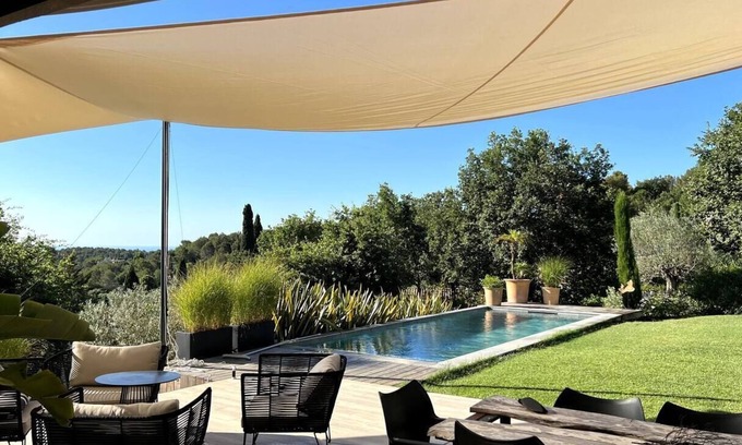 Le Rouret Casa | Renovated house with pool, spa and large terrace in a quiet location