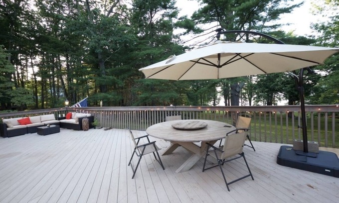 Highland Lake Casa | Renovated Lake Home with a Spectacular View