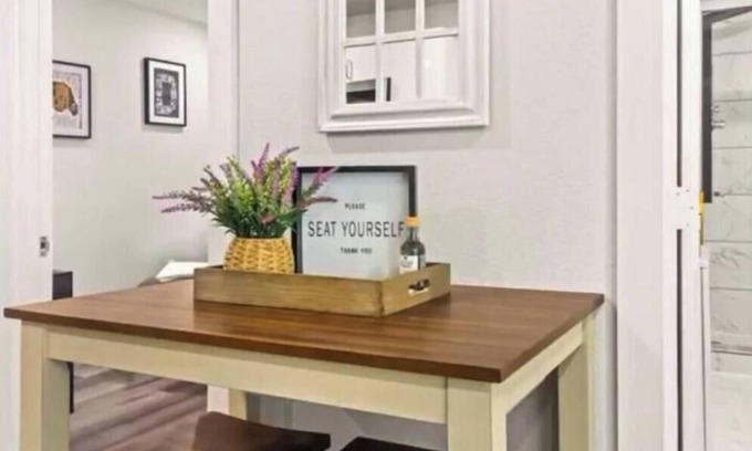 Knox - Henderson Condominio | Renovated Lux-Mod 1 BR Condo