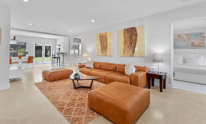 Poinsettia Heights Casa | Renovated Midcentury - Steps From Wilton Manors
