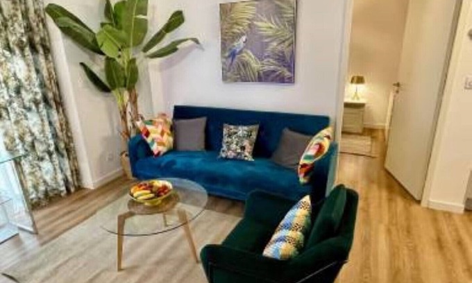 Prado - Republique Apartamento | Renovated, modern apartment in city palace 10 minutes walk from Croisette