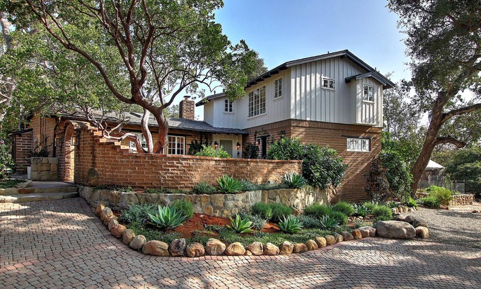 Toro Canyon Casa | Renovated Montecito Spanish Adobe Estate