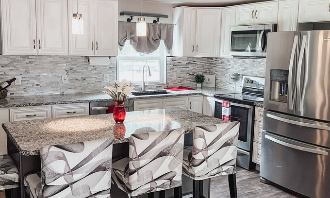 Chester Casa | Renovated Rancher on Kent Island near Chesapeake Bay Bridge