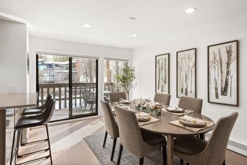 Aspen Casa | Renovated Riverfront 3 BR, 2 BA with Pool - Walk to Town!