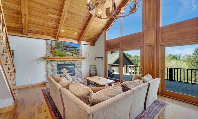 West Valley Casa | Renovated & Spacious Home, Wood Fireplace, Hot Tub