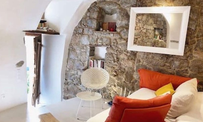 Aregno Apartamento | RENOVATED STONE VAULTS 8 minutes from the beach