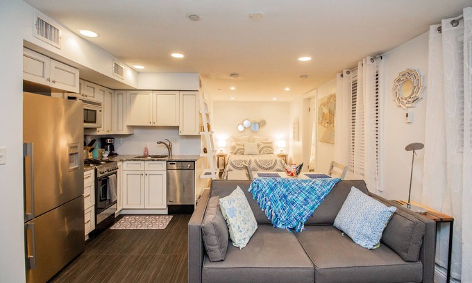 Beacon Hill Apartamento | Renovated Studio, steps to MGH, Suffolk, Sleeps 4