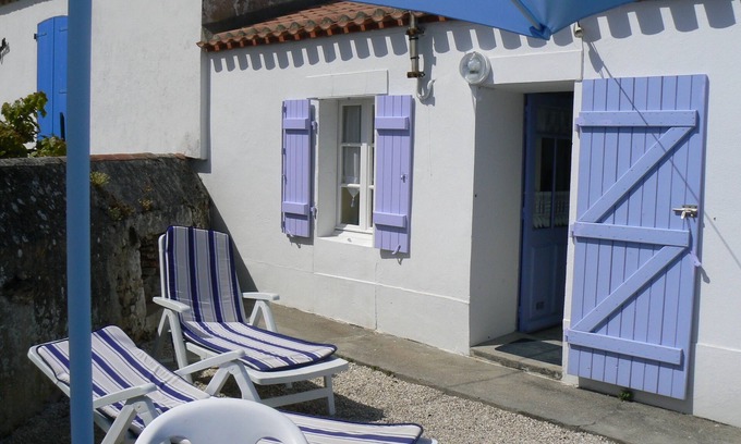 L'Epine Casa | Renovated traditional fisherman's cottage 250 m from the beach