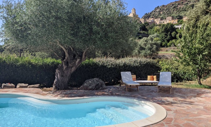 Zilia Casa | Casa de pueblo renovada - Piscina climatizada - Hermosa vista - Cerca de Calvi