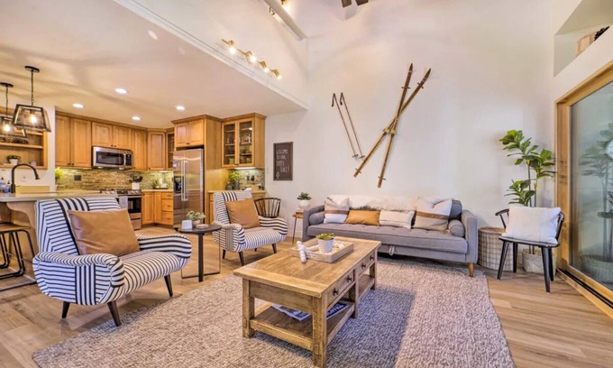 Carnelian Bay Casa | Renovated Walk to Lake Tahoe Townhome Nestled in the Woods!