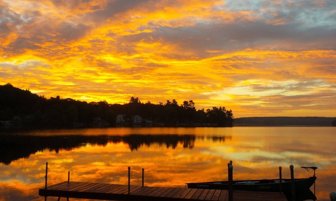 Northwood Cabina | Alquile una casa de troncos en una península privada en Northwood Lake. ¡Disfruta el paraíso!