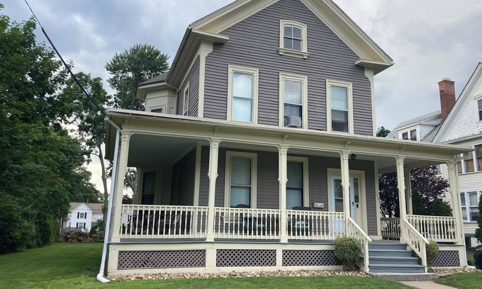 Middletown Condominio | Rent A Room In This Spacious Victorian