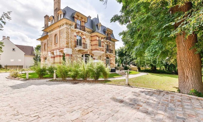 Saint-Leu-la-Foret Otro | Rent Magificent Castel 30mn from Paris, Roissy Charles de Gaulle,Stade de France