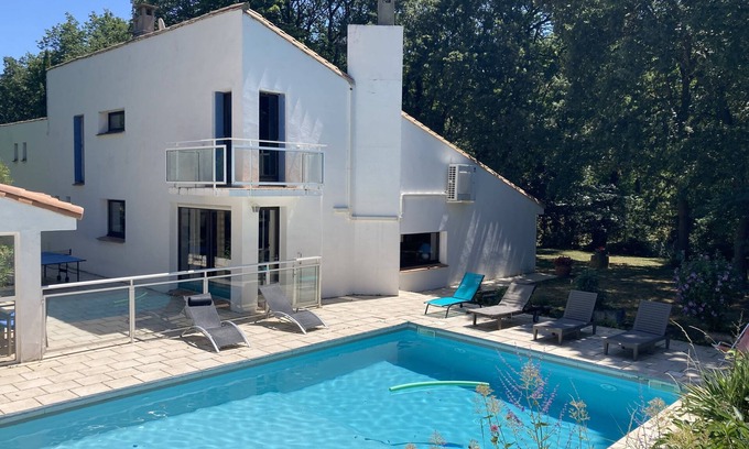 Mireval-Lauragais Casa | Rental house for 10 people. Mireval-Lauragais