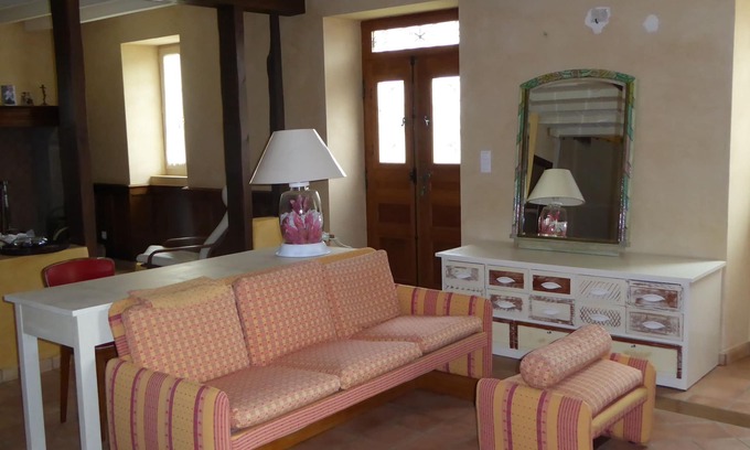 Nassiet Casa | CASA DE ALQUILER EN INDEPENDIENTE CHALOSSE