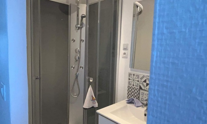 Seilhac Apartamento | RENTAL SEILHAC PLEIN CENTER VILLE WEEK OR FORTNIGHT
