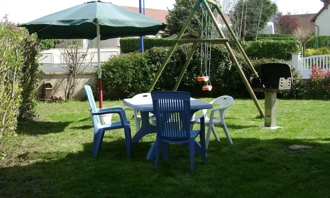 Demouville Apartamento | Alquiler con jardín para 4 personas situado entre CAEN y las playas.