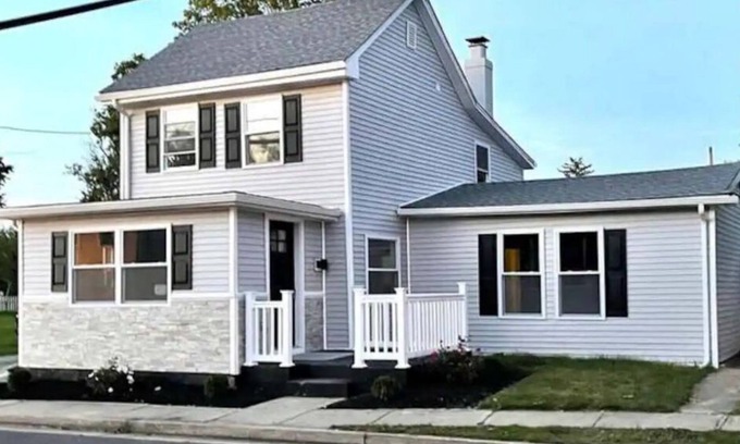 Fieldsboro Casa | Renting this quaint yet modern home in New Jersey