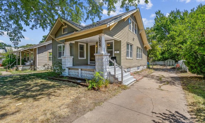 Wichita Casa | RENU at ICT St Claire House
