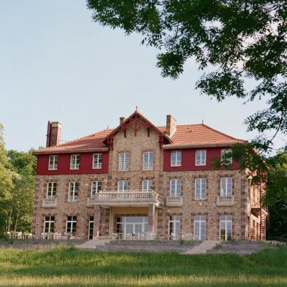 La Ville-aux-Clercs Hotel | Repère Sauvage