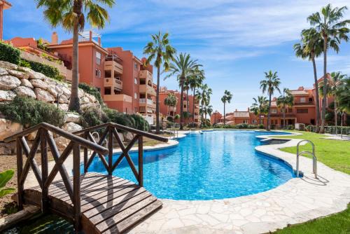 Cabopino Apartamento | Reserva De Marbella apt by Costarentals - Ref M43